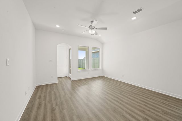8708 Treeline Parkway, Justin, TX 76247