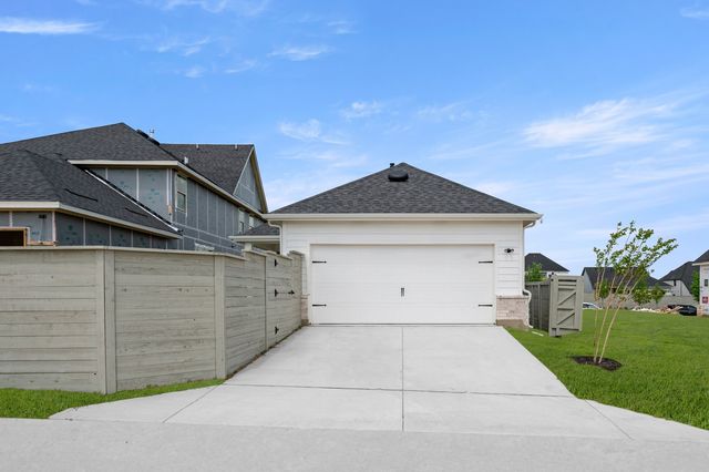 8708 Treeline Parkway, Justin, TX 76247