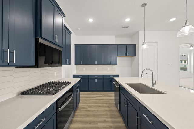 8708 Treeline Parkway, Justin, TX 76247