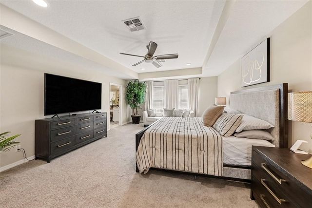 2648 SUNNY PEBBLE LOOP, Zephyrhills, FL 33540