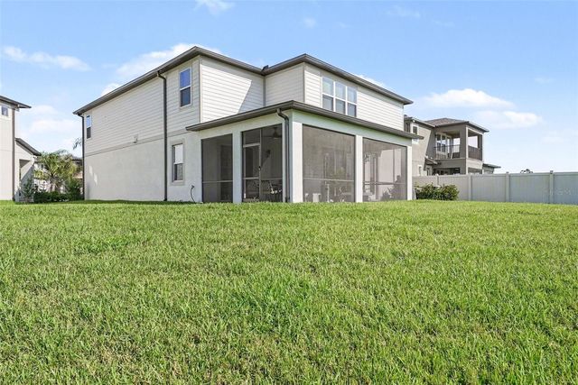 2648 SUNNY PEBBLE LOOP, Zephyrhills, FL 33540