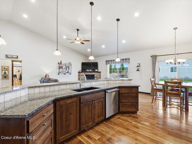 15468 N Pristine CIR, Rathdrum, ID 83858