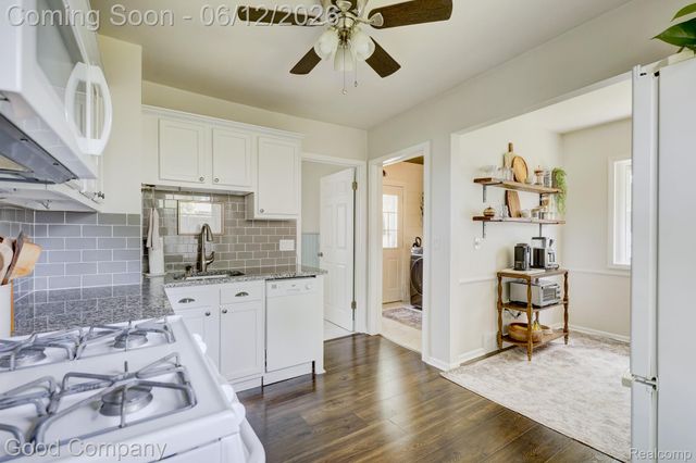 1564 Browning Street, Ferndale, MI 48220