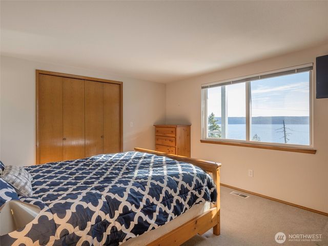 81 Seamount Drive, Brinnon, WA 98320