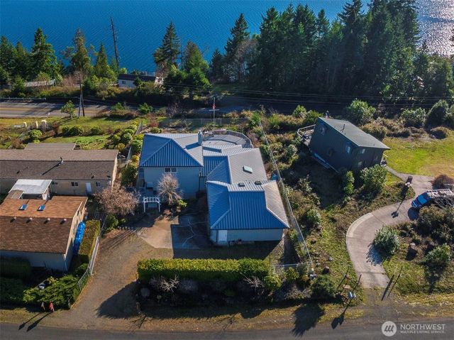 81 Seamount Drive, Brinnon, WA 98320