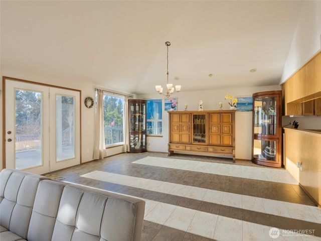 81 Seamount Drive, Brinnon, WA 98320