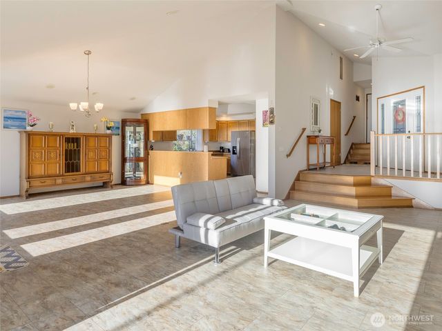 81 Seamount Drive, Brinnon, WA 98320