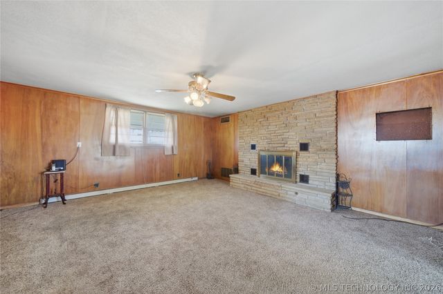 1607 A And M Drive, Okmulgee, OK 74447