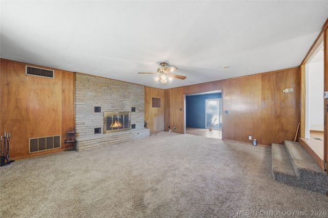 1607 A And M Drive, Okmulgee, OK 74447