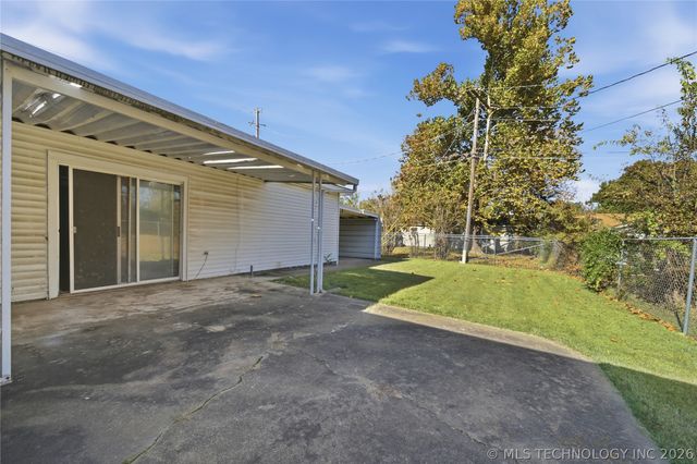 1607 A And M Drive, Okmulgee, OK 74447