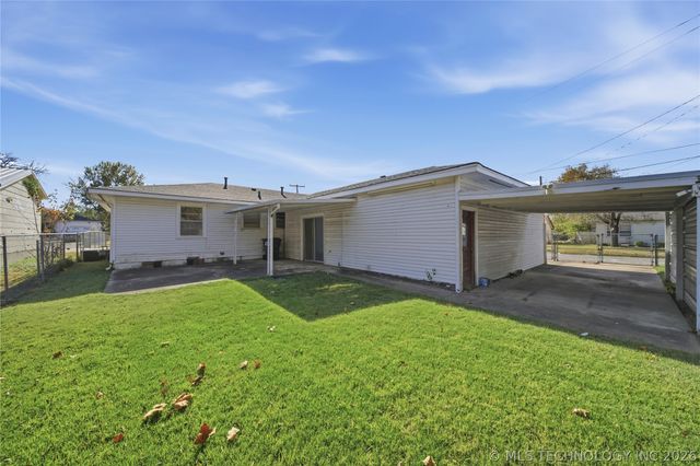 1607 A And M Drive, Okmulgee, OK 74447