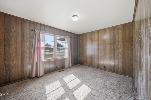 1607 A And M Drive, Okmulgee, OK 74447