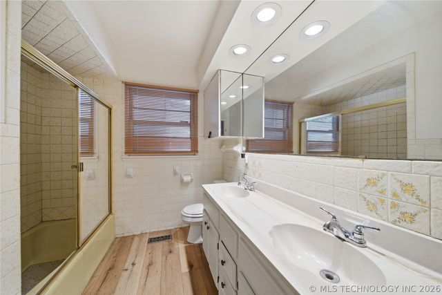 1607 A And M Drive, Okmulgee, OK 74447