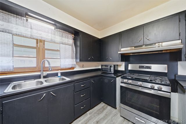 1607 A And M Drive, Okmulgee, OK 74447