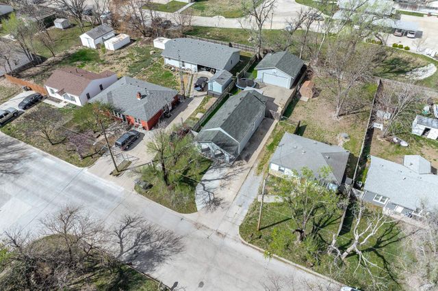 735 N Doris St, Wichita, KS 67212