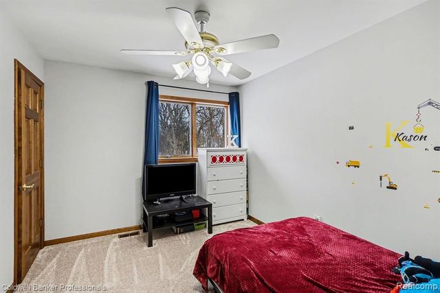 3172 Shadow Brook Lane, Pinckney, MI 48169