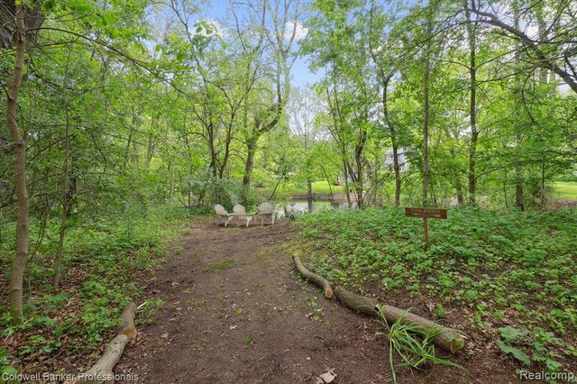 3172 Shadow Brook Lane, Pinckney, MI 48169