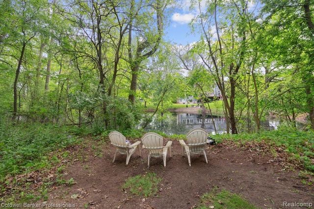 3172 Shadow Brook Lane, Pinckney, MI 48169