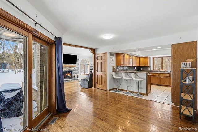 3172 Shadow Brook Lane, Pinckney, MI 48169