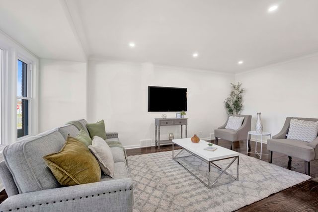 12309 S Loomis Street, Calumet Park, IL 60827