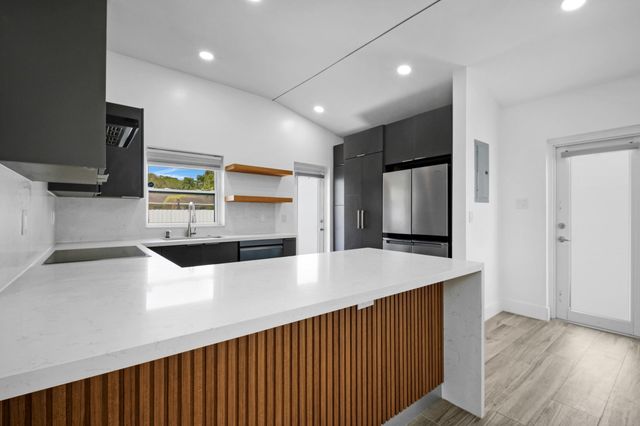 245 SW 20TH Street, Fort Lauderdale, FL 33315