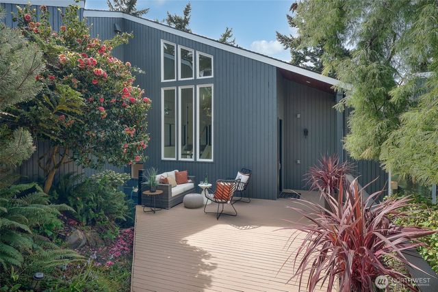 15211 61st Place NE, Kenmore, WA 98028