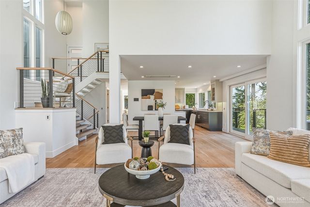 15211 61st Place NE, Kenmore, WA 98028