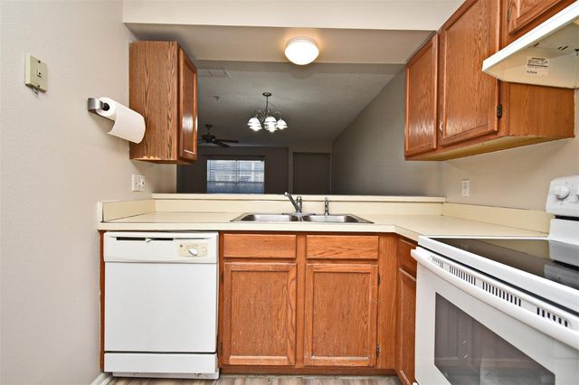 144 RESERVE CIRCLE 112, Oviedo, FL 32765