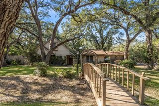 202 Hardy Street, Bacliff, TX 77518