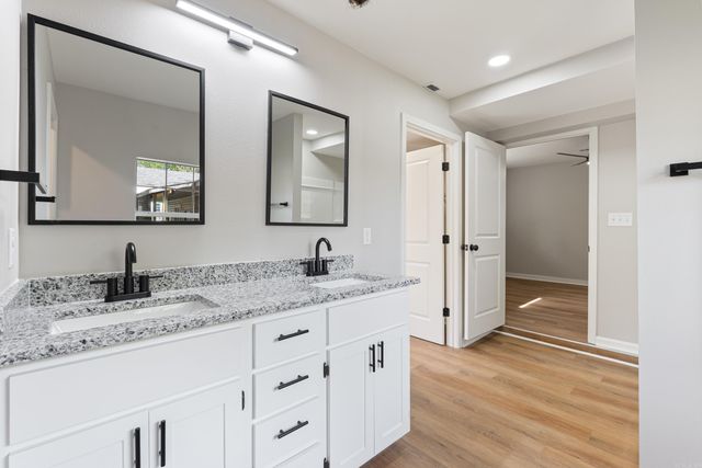 407 E Holly Street, Sheridan, AR 72150