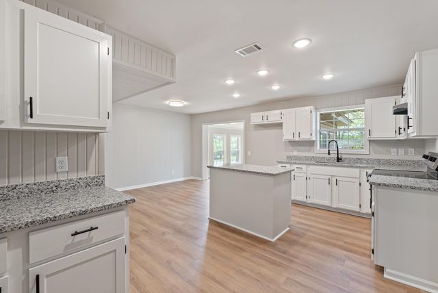 407 E Holly Street, Sheridan, AR 72150