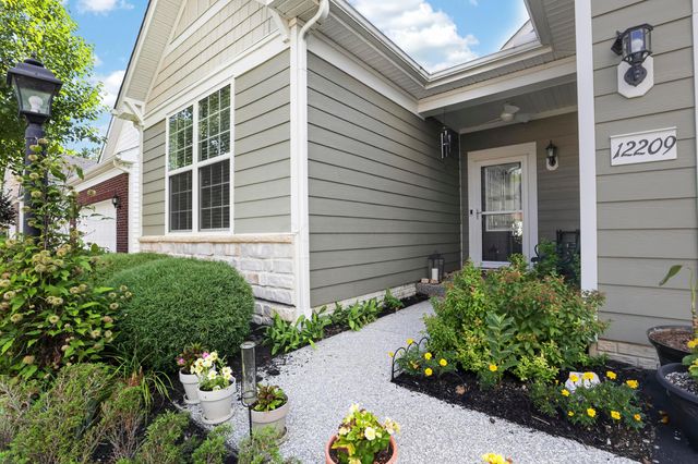 12209 Rooster Tail Drive, Pickerington, OH 43147
