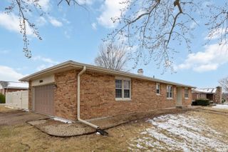 3800 STONEGATE Road, Quincy, IL 62305