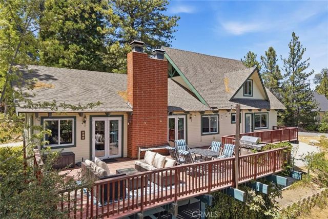 943 Nadelhorn Drive, Lake Arrowhead, CA 92352