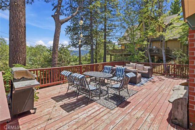 943 Nadelhorn Drive, Lake Arrowhead, CA 92352