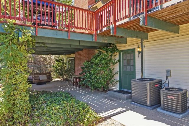 943 Nadelhorn Drive, Lake Arrowhead, CA 92352