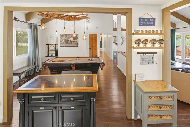 943 Nadelhorn Drive, Lake Arrowhead, CA 92352