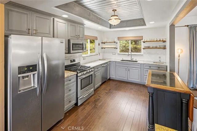 943 Nadelhorn Drive, Lake Arrowhead, CA 92352