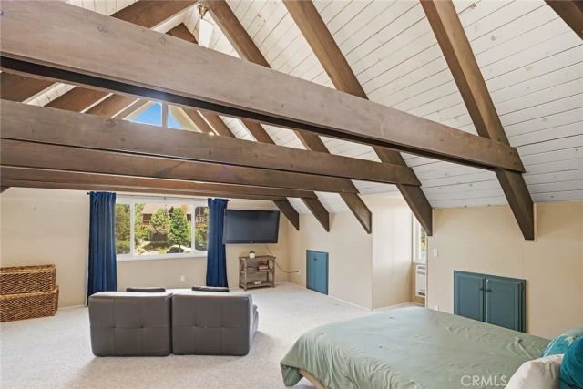 943 Nadelhorn Drive, Lake Arrowhead, CA 92352