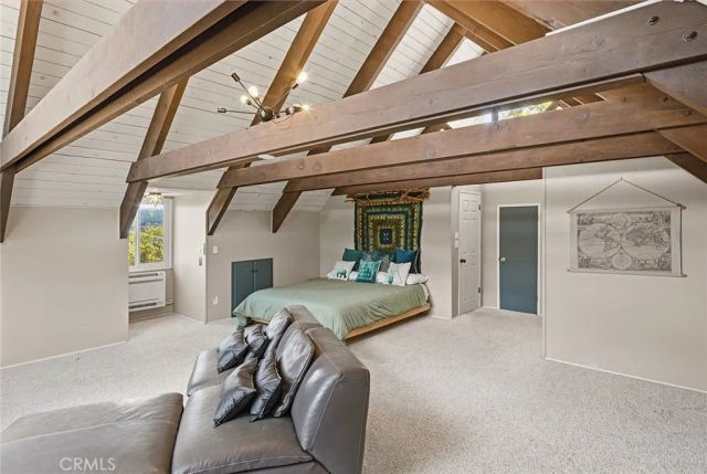 943 Nadelhorn Drive, Lake Arrowhead, CA 92352