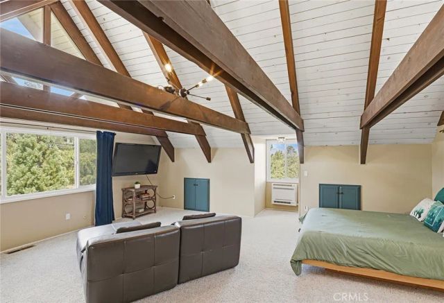 943 Nadelhorn Drive, Lake Arrowhead, CA 92352