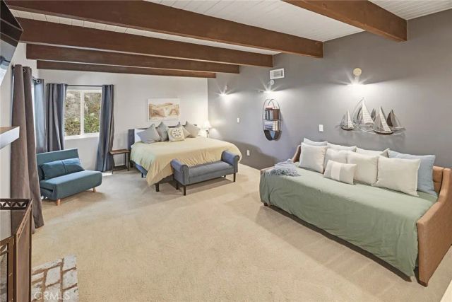 943 Nadelhorn Drive, Lake Arrowhead, CA 92352