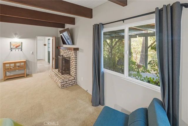 943 Nadelhorn Drive, Lake Arrowhead, CA 92352