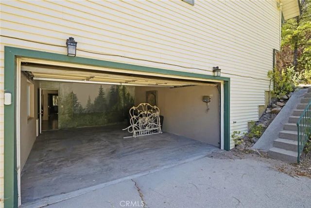 943 Nadelhorn Drive, Lake Arrowhead, CA 92352