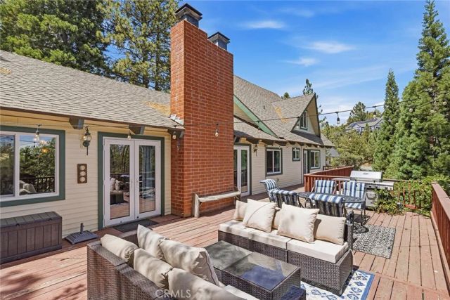 943 Nadelhorn Drive, Lake Arrowhead, CA 92352
