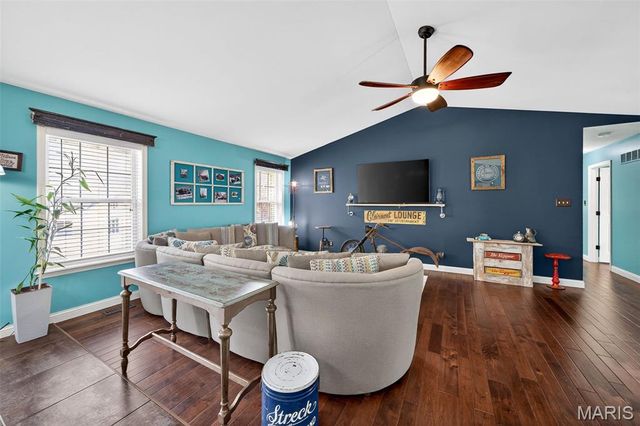 2489 Oak Forest Drive, Troy, MO 63379