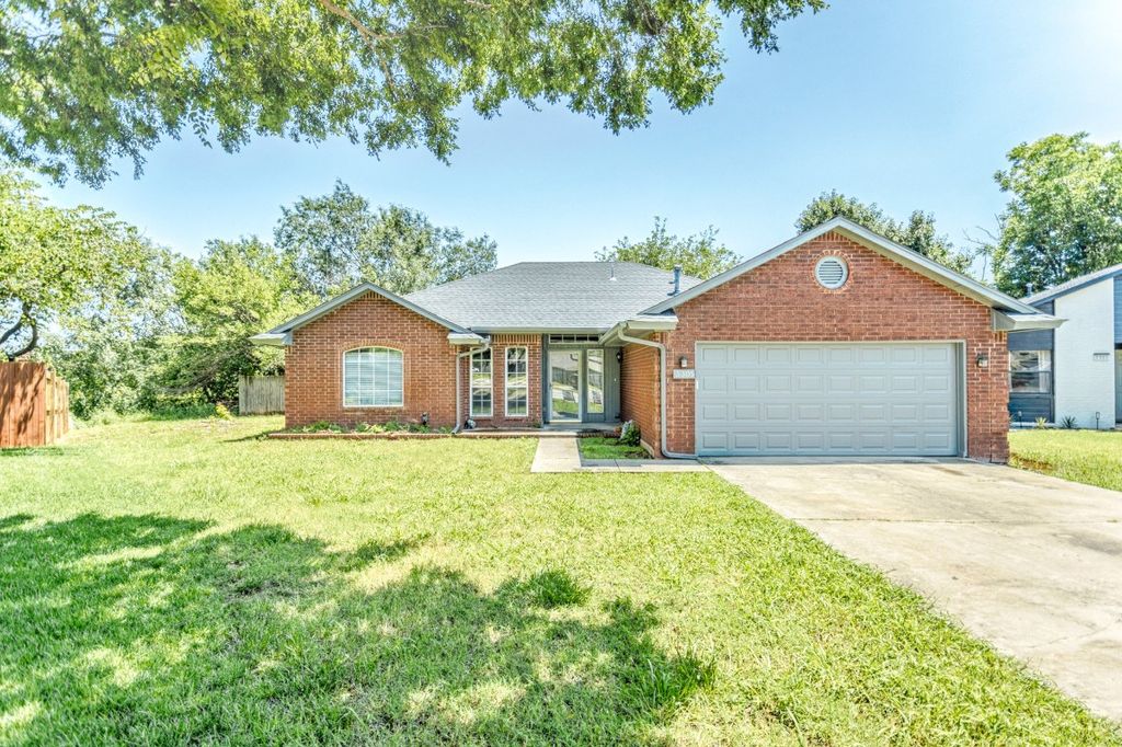 3305 Outpost Circle, Norman, OK 73072