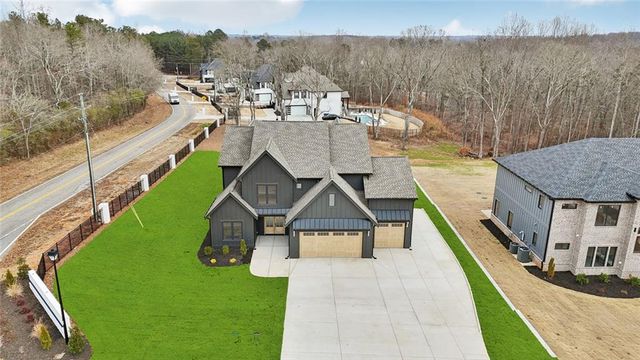 24 Rocking Wood Drive, Auburn, GA 30011