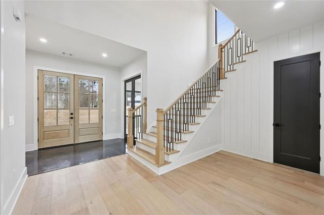 24 Rocking Wood Drive, Auburn, GA 30011