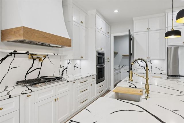 24 Rocking Wood Drive, Auburn, GA 30011